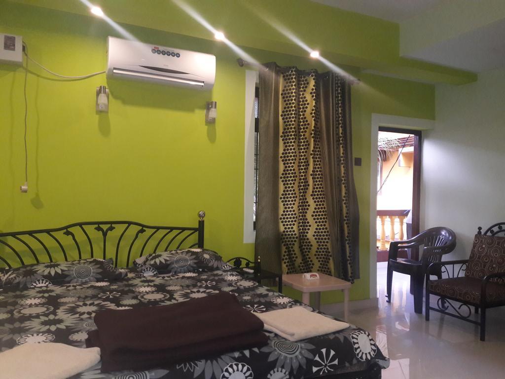 Aurita Holiday Homes Candolim Bagian luar foto